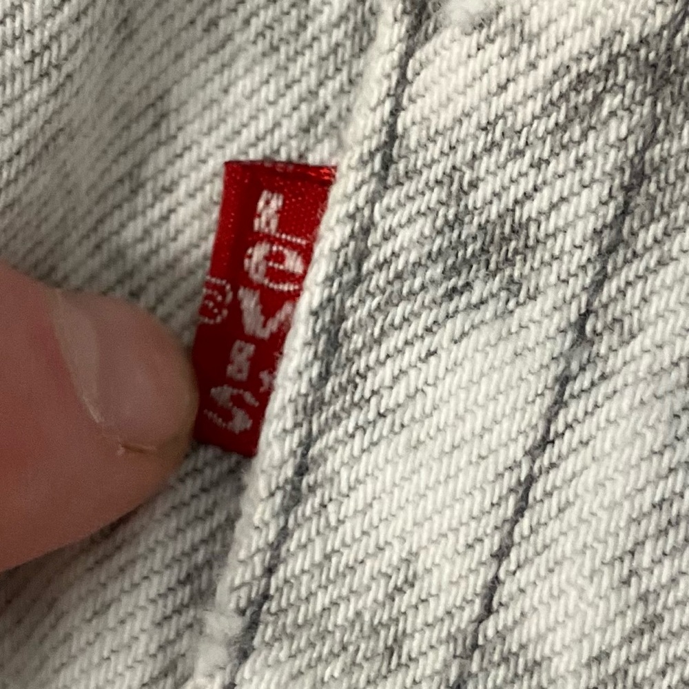 Vintage Levi’s Women’s 501 27x31 (tag 29x32) Gray White Denim Jeans Button Fly - Picture 15 of 15